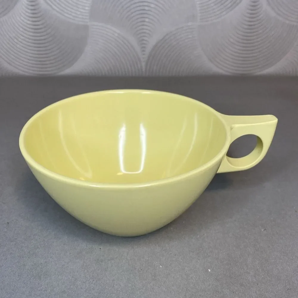 NEWPORT WESTINGHOUSE CUP TEA GENUINE MELMAC VINTAGE Yellow PM640A RETRO‎